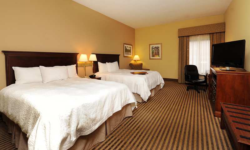 Hampton Inn Morganton Buitenkant foto